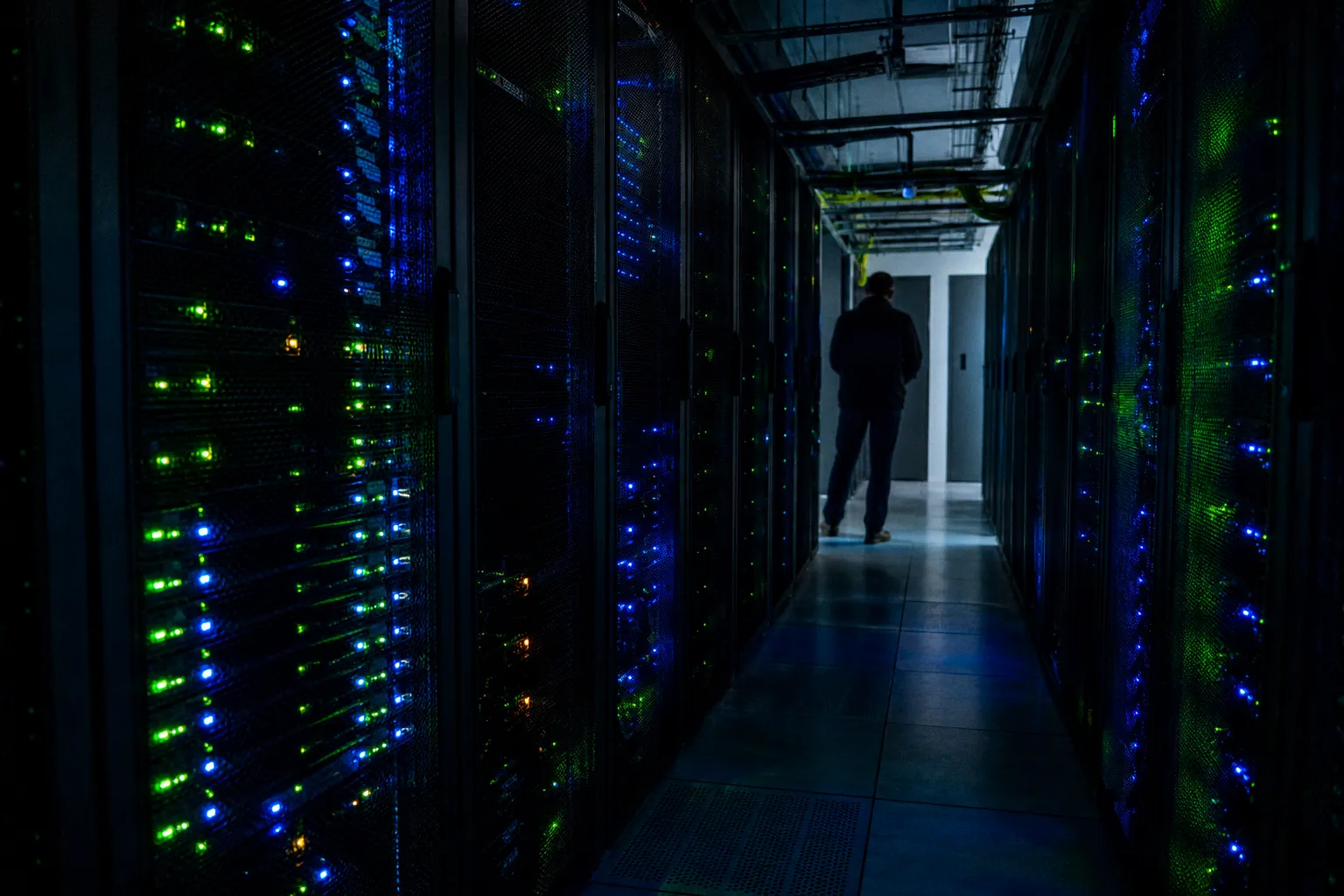 Система Maven Smart System: как ИИ от Palantir следит